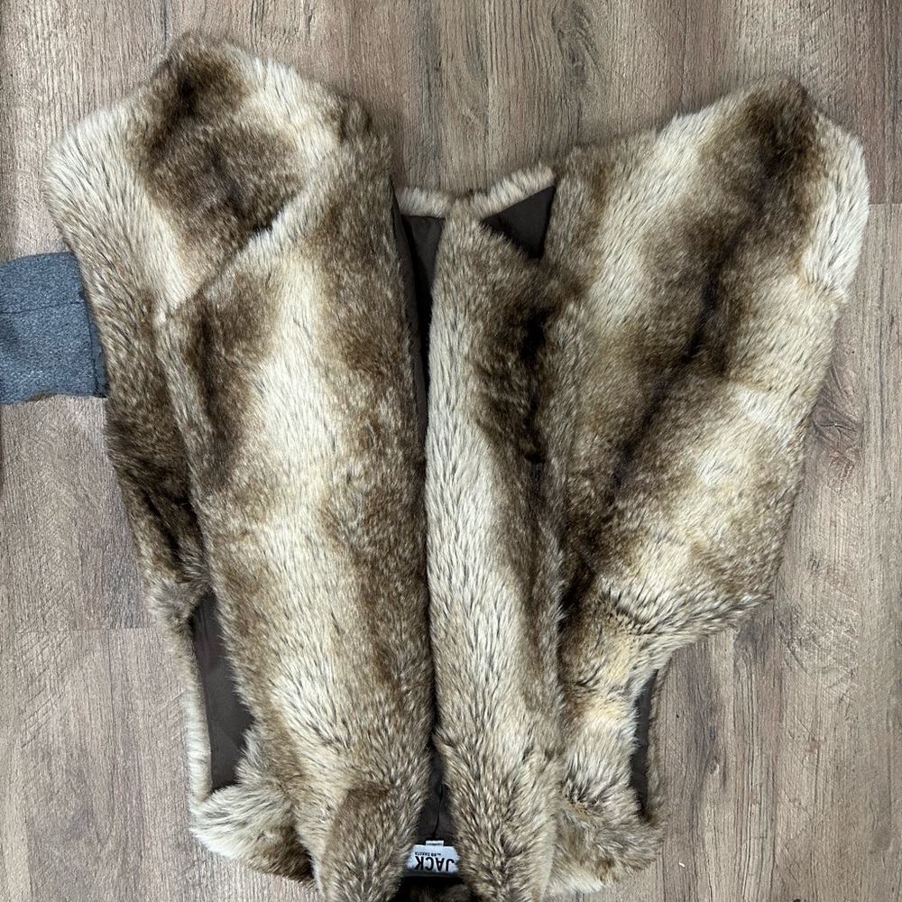 Jack Faux Fur Vest in Brown